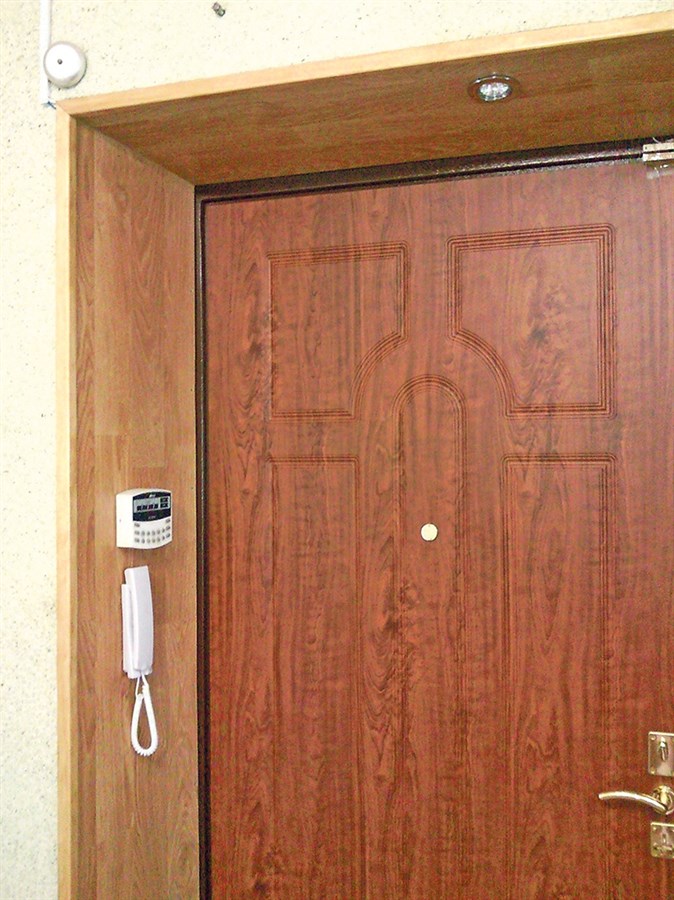 Делаем откосы на входной двери: какой материал выбрать, технология .