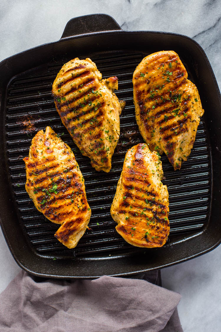 How to Grill Chicken on Stove-Top (Easy Grill Pan Method) 