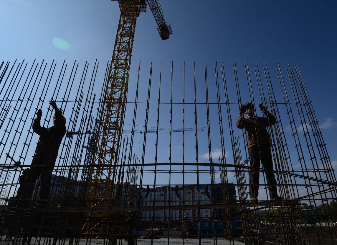 Стальное строительство в России 2025: Как преодолеть барьеры и использовать тренды для успешных инвестиций в новой экономике